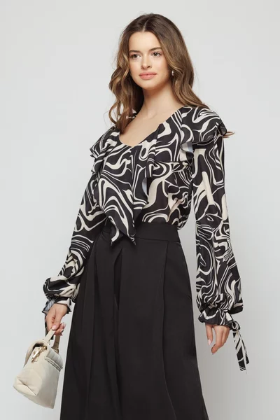 Bluza Marianne neagra cu imprimeu
