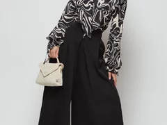 Bluza Marianne neagra cu imprimeu